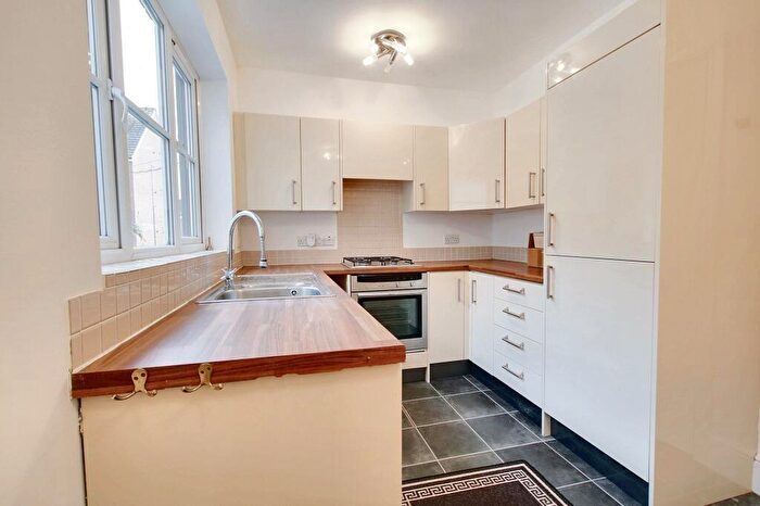 2 Bedroom Apartment To Rent In Princess Road East, Leicester, LE1
