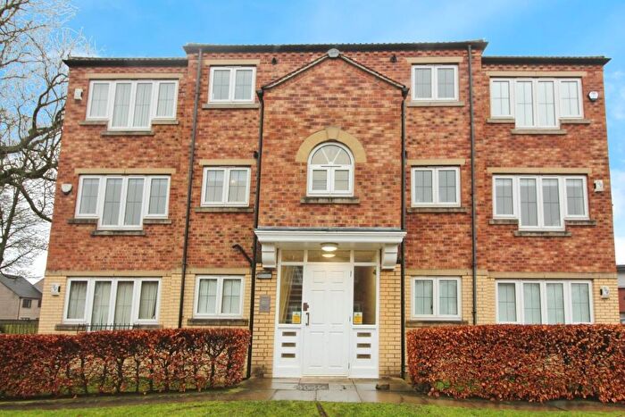 2 Bedroom Flat To Rent In Windsor Court, LS13