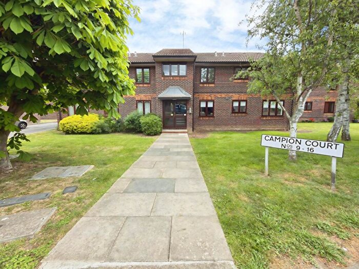 1 Bedroom Flat To Rent In Campion Court, Churchill Road, Grays, RM17