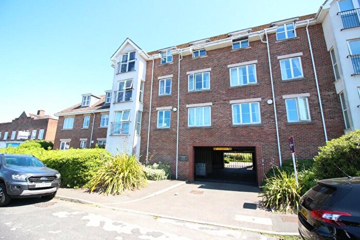 2 Bedroom Apartment To Rent In Kingston Road, Epsom, Surrey, KT19