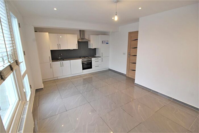 1 Bedroom Flat To Rent In Audley Road, Chippenham, SN14