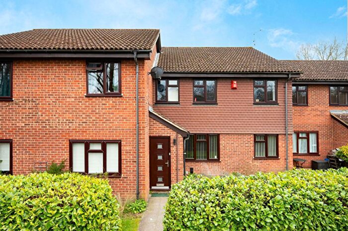 2 Bedroom Maisonette To Rent In Wych Hill Park, Woking, GU22