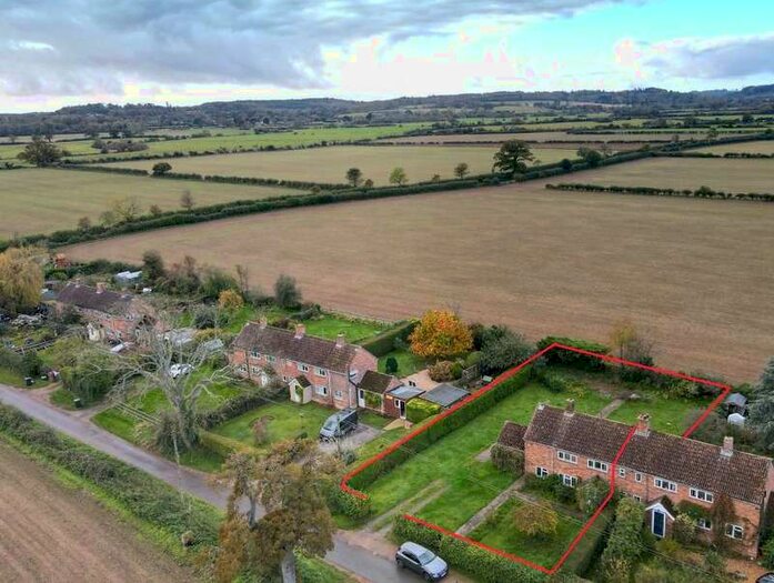 3 Bedroom Semi-Detached House For Sale In Roman Way, Cowgrove, Wimborne, BH21