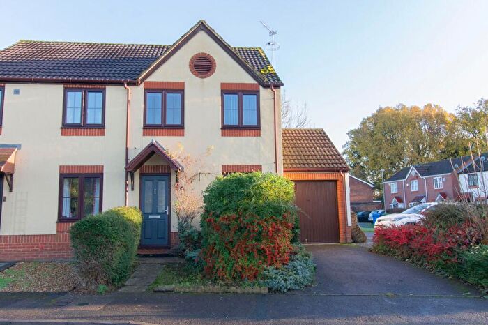 2 Bedroom End Of Terrace House To Rent In Thorburn Chase, College Town, GU47