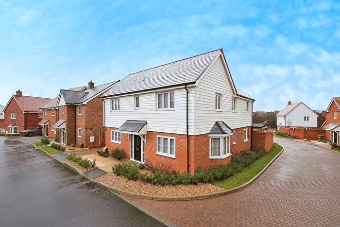 4 Bedroom Detached House For Sale In Orchid Grove, Hellingly, BN27