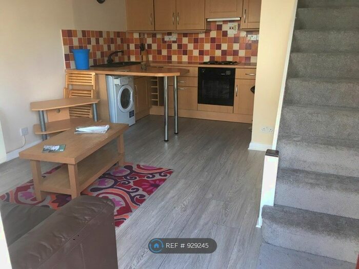 1 Bedroom Terraced House To Rent In Peel House, Egham, TW20