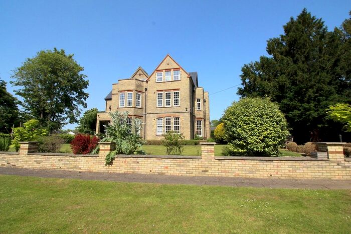 2 Bedroom Flat To Rent In Old Hale Way, Ickleford, Hitchin, SG5