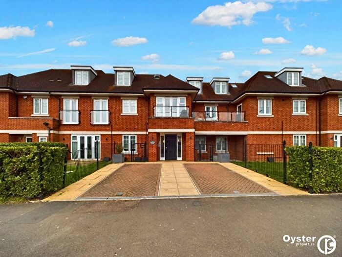 2 Bedroom Flat To Rent In Whitchurch Lane, Whitchurch Lane, HA8