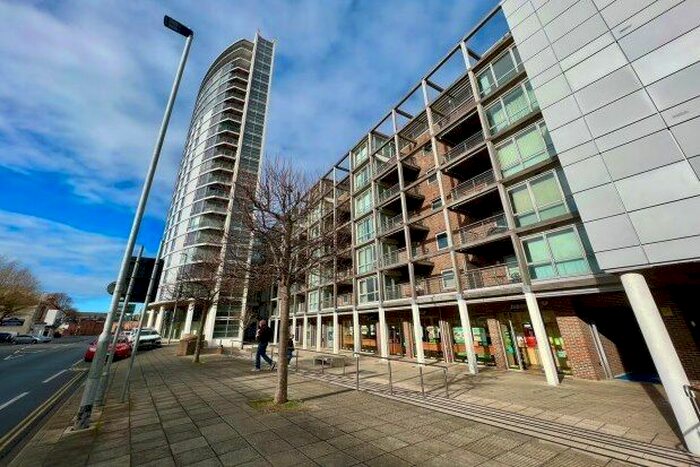 1 Bedroom Flat To Rent In Admiralty Tower, Portsmouth, PO1