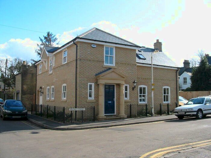 4 Bedroom Detached House To Rent In Priory Street, Cambridge, CB4