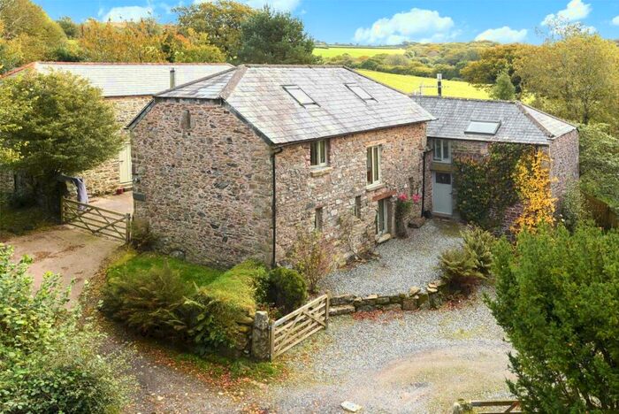 4 Bedroom Barn Conversion For Sale In Yelverton, Devon, PL20