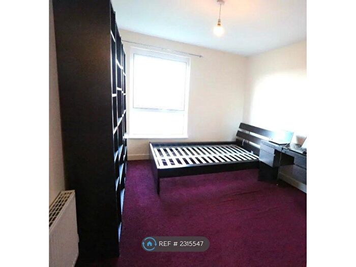 2 Bedroom Flat To Rent In Ferry Gait Crescent, Edinburgh, EH4