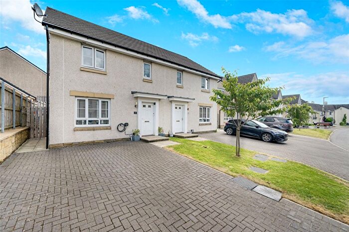 3 Bedroom Semi-Detached House For Sale In Mulberry Drive, Cumbernauld, Glasgow, North Lanarkshire, G68