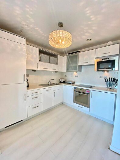 2 Bedroom Apartment To Rent In Becket House, New Road, CM14
