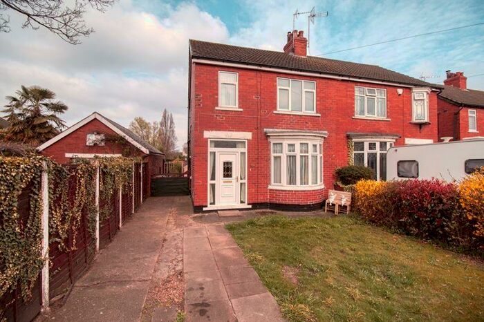2 Bedroom Semi-Detached House To Rent In Lydbrook Road, Scunthorpe, DN16