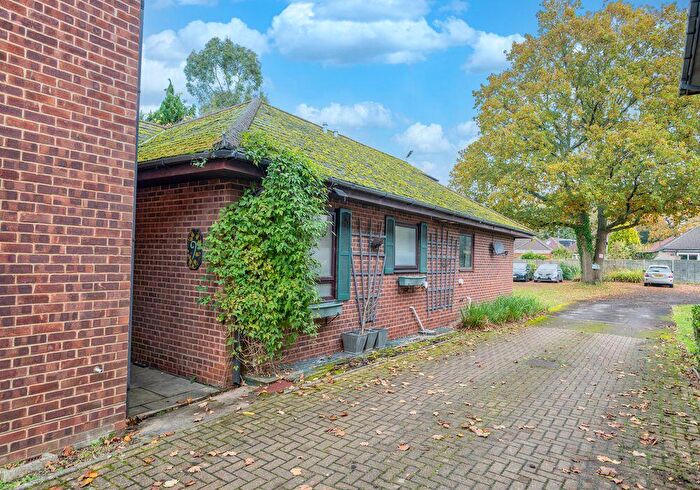 2 Bedroom Semi-Detached Bungalow For Sale In Tremona Road, Southampton, SO16