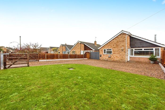 3 Bedroom Detached Bungalow For Sale In Plovers Way, Hockwold, Thetford, IP26