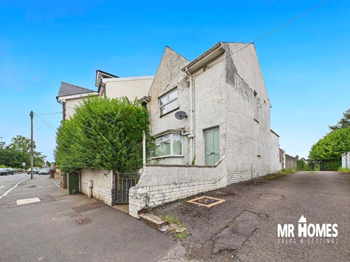 3 Bedroom End Of Terrace House For Sale In Mill Road, Ely, Cardiff, CF5