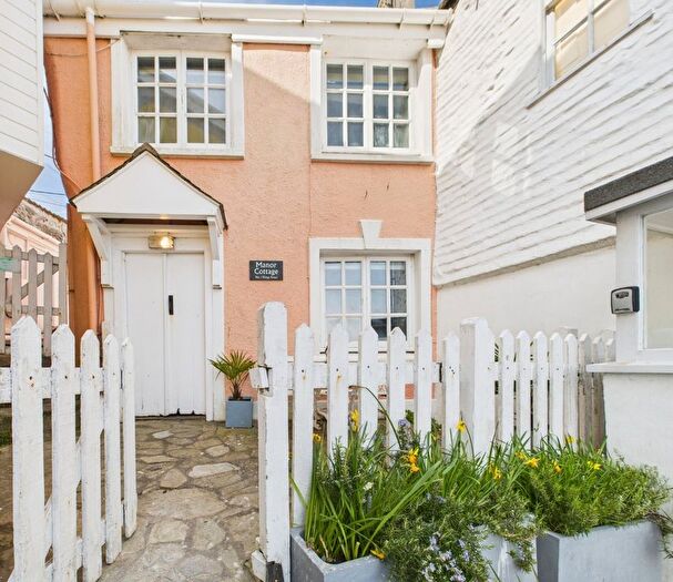 2 Bedroom Terraced House For Sale In Kings Road, St Mawes, TR2