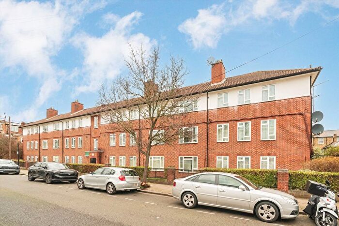 Studio To Rent In Anselm Road, Fulham, SW6