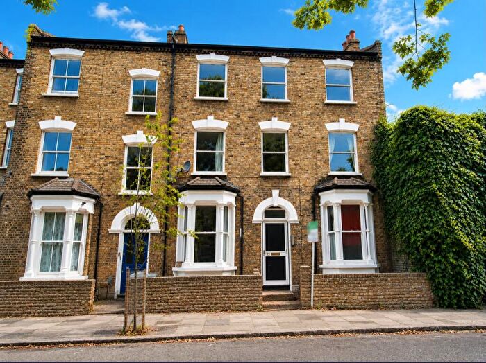 6 Bedroom House Of Multiple Occupation To Rent In Ennis Road, London, N4