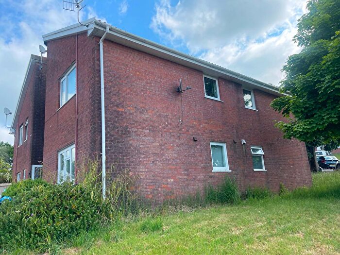 Studio To Rent In Bronwydd, Birchgrove, Swansea, SA7