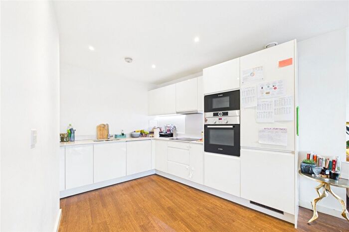 2 Bedroom Flat For Sale In Royal Court, Howard Road, Stanmore, HA7