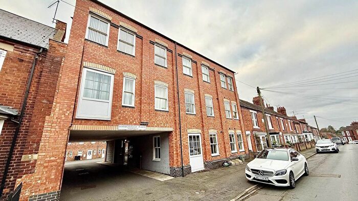2 Bedroom Flat To Rent In Harborough Place, Rushden, NN10