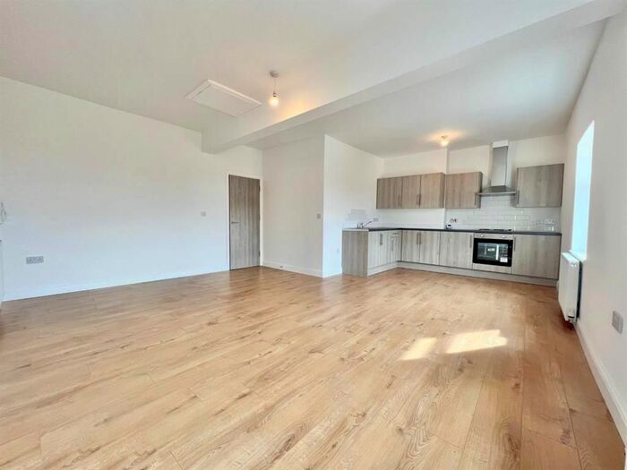 1 Bedroom Flat To Rent In King Street, Hoyland, Barnsley, S74