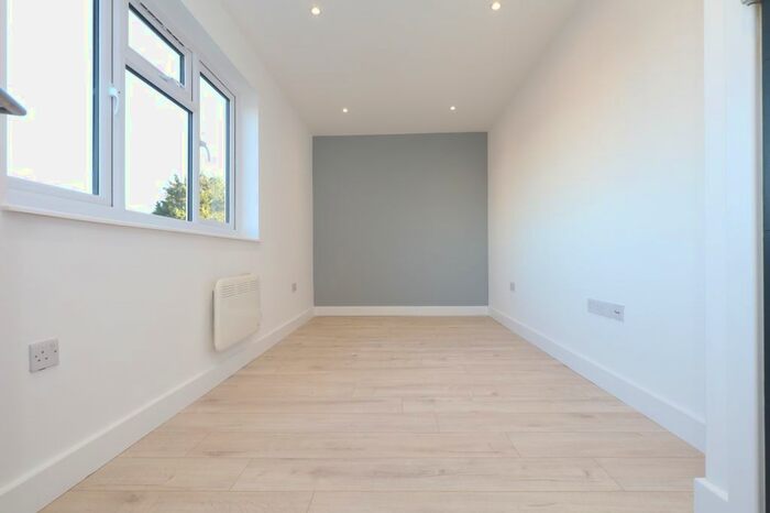 Studio To Rent In Lansbury Drive, Hayes, UB4