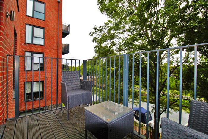 1 Bedroom Apartment To Rent In Hazlemere Marina, Waltham Abbey, EN9
