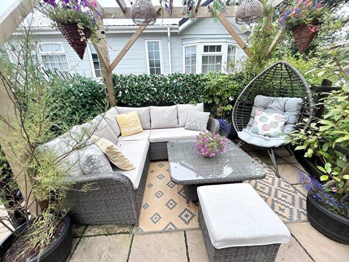 2 Bedroom Detached Bungalow For Sale In Avenue Road, Sandown, PO36