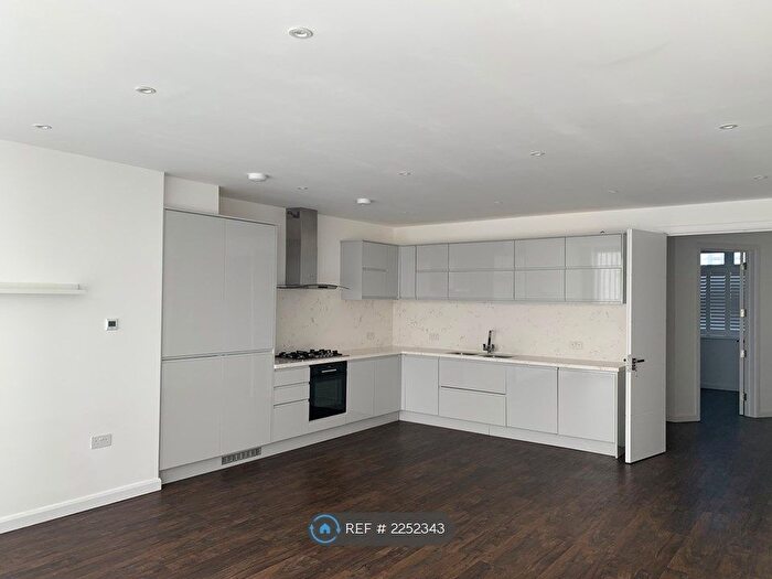 4 Bedroom Semi-Detached House To Rent In Rundell Crescent, London, NW4