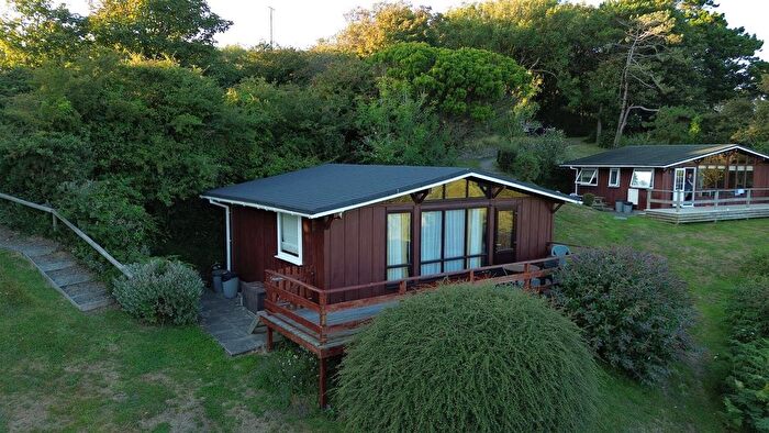 3 Bedroom Chalet For Sale In Timber Hill, Broad Haven, Haverfordwest, SA62