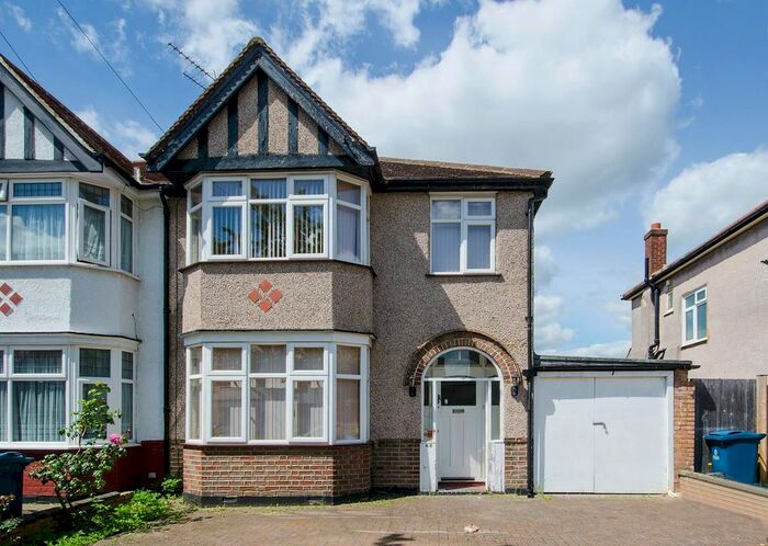3 Bedroom Semi-Detached House To Rent In The Avenue, Pinner, HA5