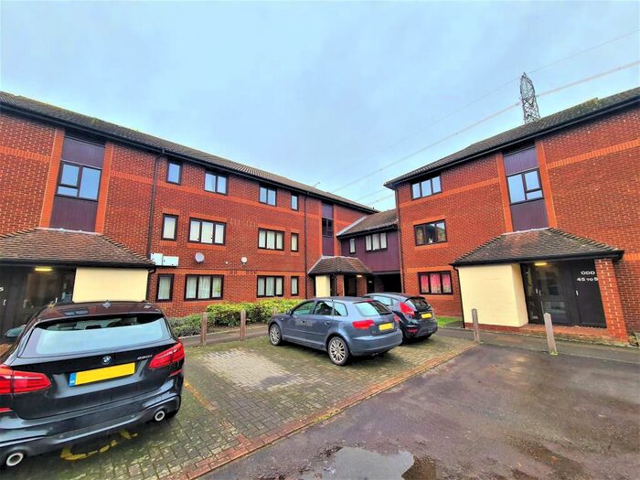 2 Bedroom Apartment To Rent In Didcot, Oxfordshire, OX11