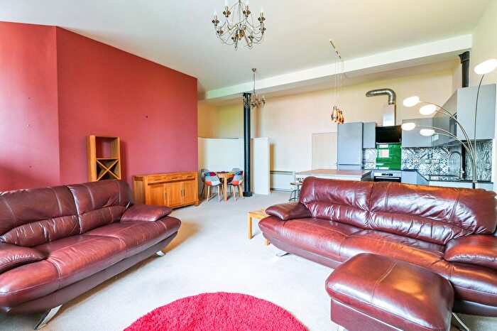 3 Bedroom Flat For Sale In Denton Mill Close, Carlisle, CA2