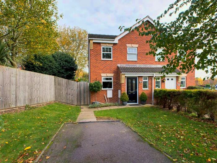 3 Bedroom Semi-Detached House To Rent In Woodfield Road, South Normanton, DE55