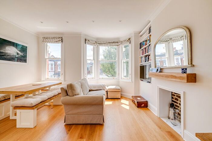2 Bedroom Maisonette For Sale In Shorrolds Road, Fulham, SW6