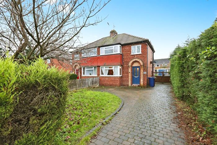 3 Bedroom Semi Detached House For Sale In Babworth Road, Retford, DN22