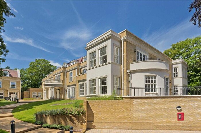 2 Bedroom Flat To Rent In Ridgewood, Brooklands Road, Weybridge, KT13