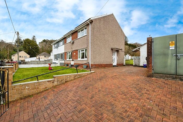 3 Bedroom Semi-Detached House For Sale In Morfa Glas, Glynneath, Neath, SA11