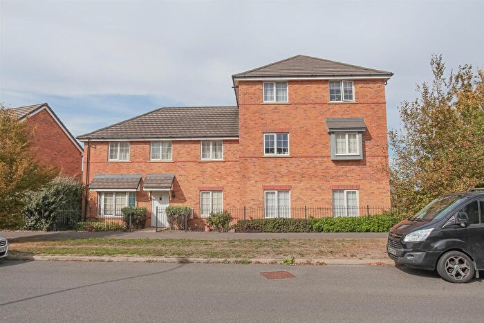 2 Bedroom Flat To Rent In Kestrel Way, Didcot, OX11
