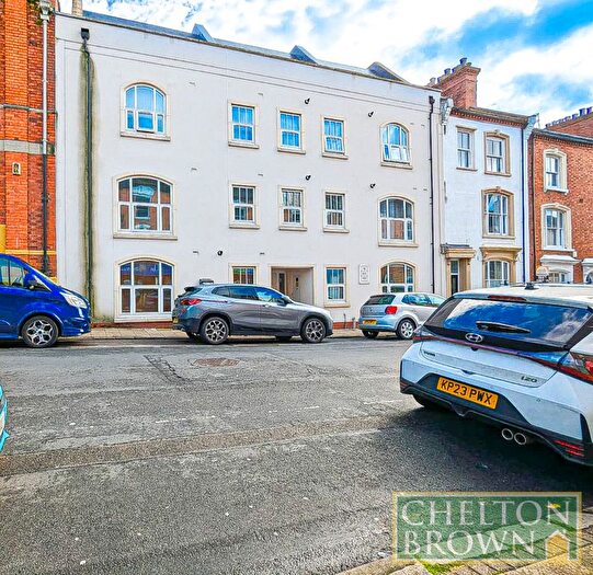 1 Bedroom Flat To Rent In Hazelwood Road, Northampton, Northamptonshire, NN1