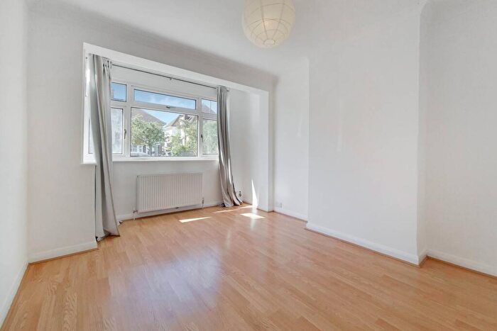 3 Bedroom Terraced House To Rent In Cromwell Avenue, New Malden, KT3