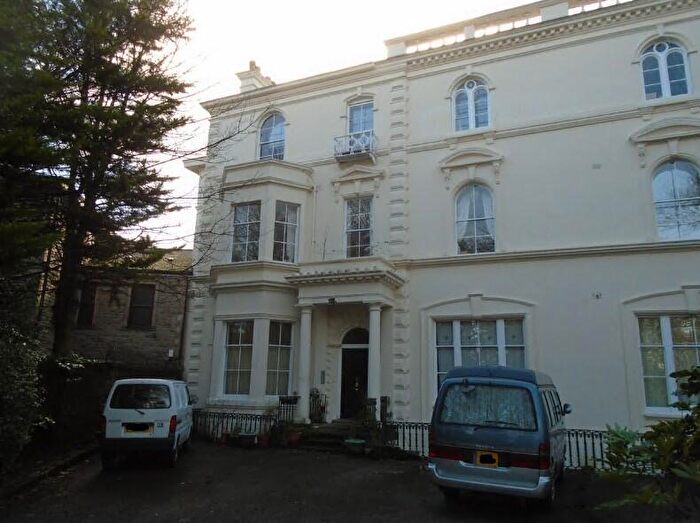 2 Bedroom Flat To Rent In Sunnyside, Liverpool, Merseyside, L8