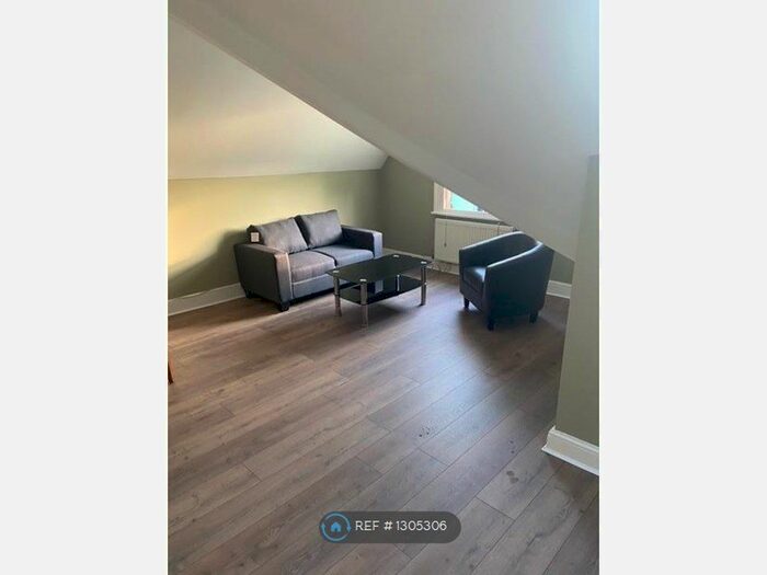 1 Bedroom Flat To Rent In Bedford Hill, London SW12