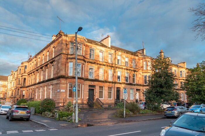 2 Bedroom Flat To Rent In Queens Drive, Crosshill, Glasgow, G42