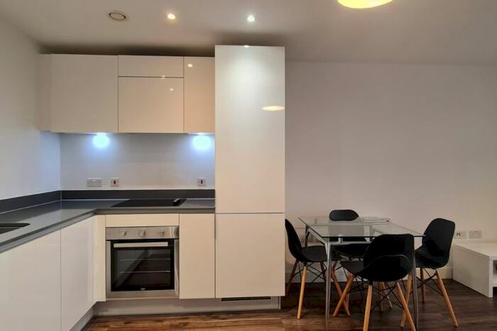 1 Bedroom Flat To Rent In Broadway Residences, Broad Street, Birmingham, B15