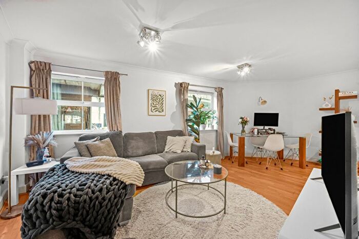 1 Bedroom Flat For Sale In Ensign Street, Tower Bridge, E1